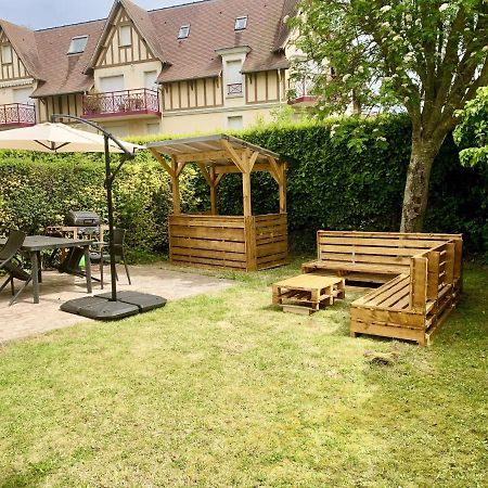 Appart 5 Pers - 500M De La Plage & Proche Thalasso Apartman Cabourg Kültér fotó
